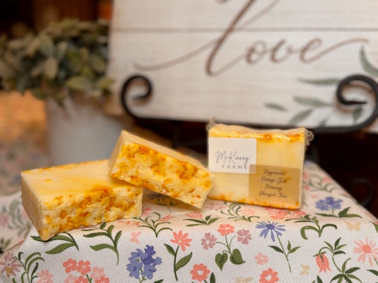 Peppermint Zest Foaming Shampoo Bar
